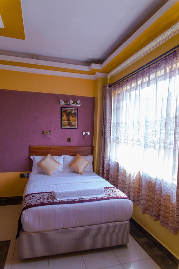 Enkare Hotel Nairobi Exterior foto